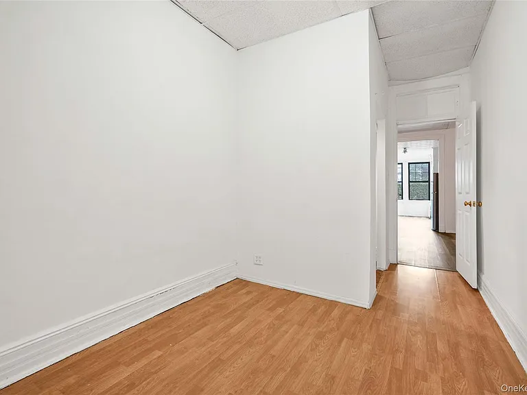 71-60 69th Pl #1L — Photo 13