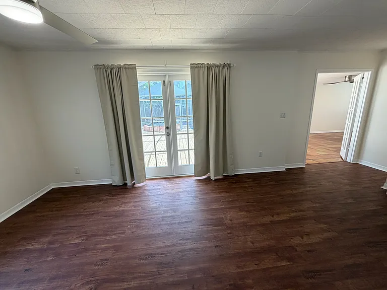 3126 W Harbor View Ave — Photo 10