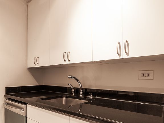 4th image of 182 E 95th St APT 30J