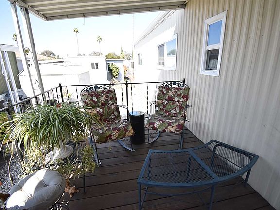 4th image of 104 Sahara Dr