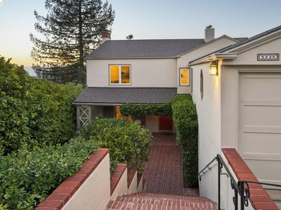 5235 Harbord Dr, Oakland, CA, 94618