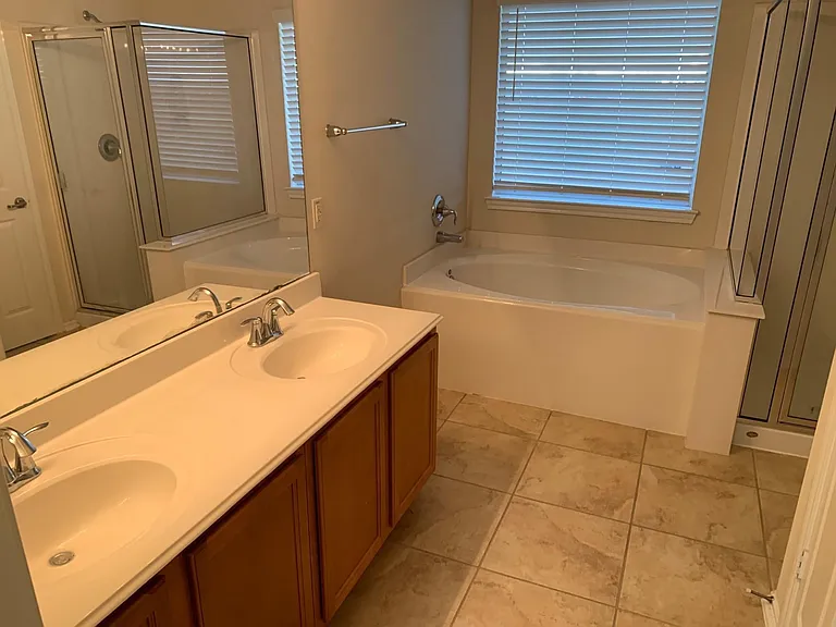14422 Lilygate Ct — Photo 9