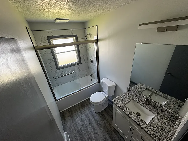 622 NE Emmett St — Photo 10