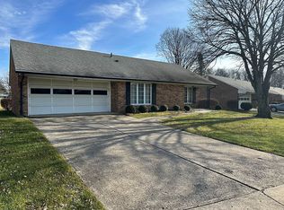 2126 Manhattan Blvd, Springfield, OH 45504