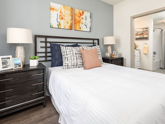 4th image of 5000 Solara Cir #1-4031