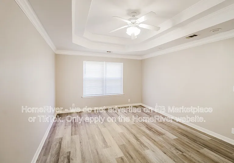 35 Chapman Way — Photo 8