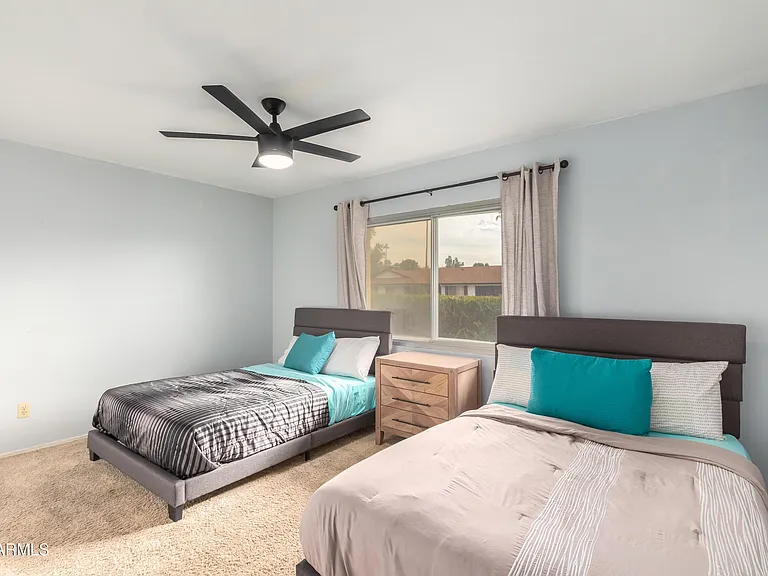 4428 W Laurie Ln — Photo 19