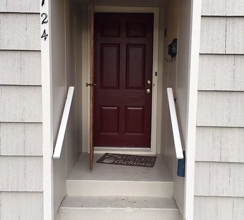 3rd image of 1724 W Knox Ave