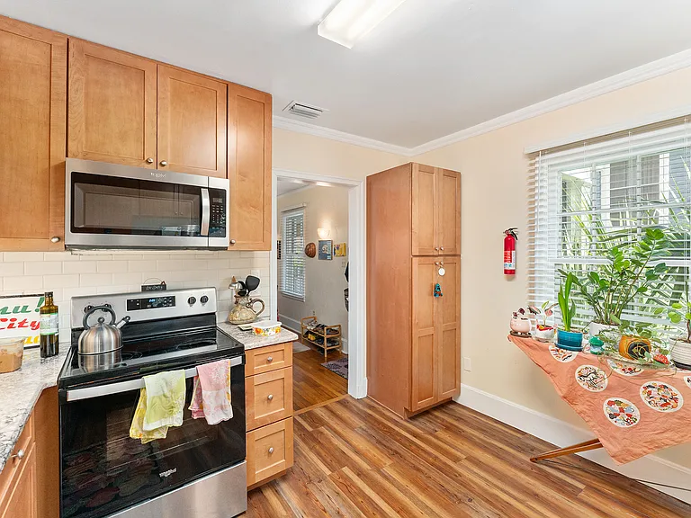 726 NE 4th St — Photo 13