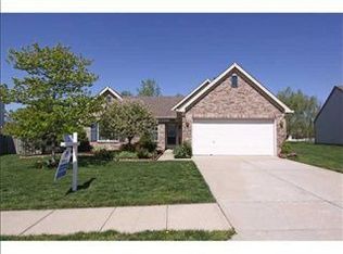 10969 Gate Cir, Fishers, IN 46038
