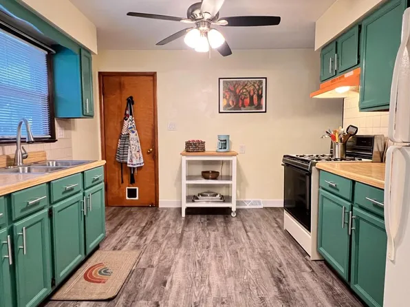 7633 West Keefe AVENUE, Milwaukee, WI 53222