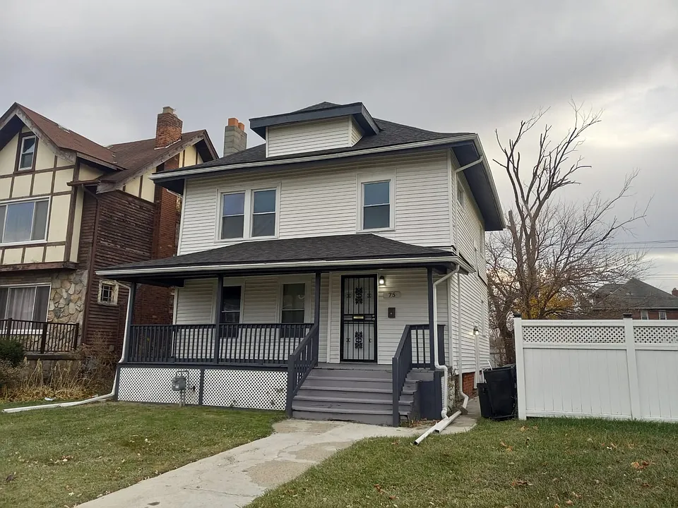 75 Waverly St