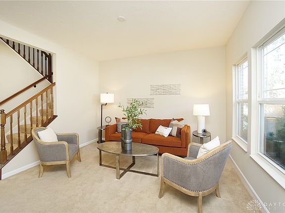 5th image of 481 Harrison Woods Ct