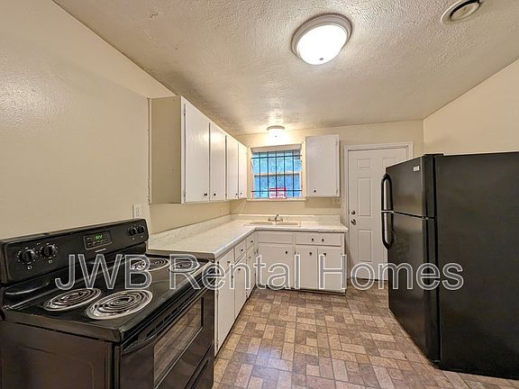3rd image of 1864 W 13th St