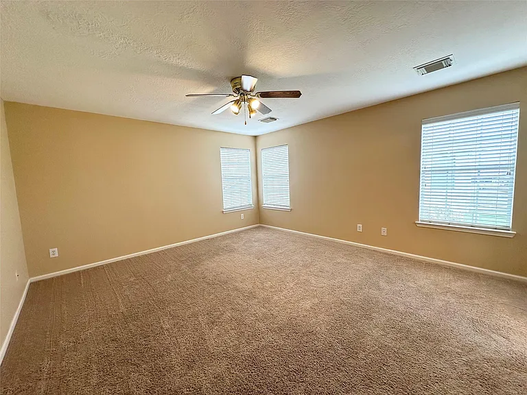 9922 Sand Lodge Ln — Photo 15