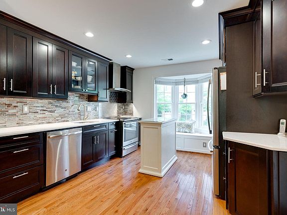 5th image of 6743 Cardinal Woods Ct
