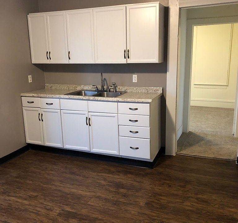 1st image of 18 Middle St #2