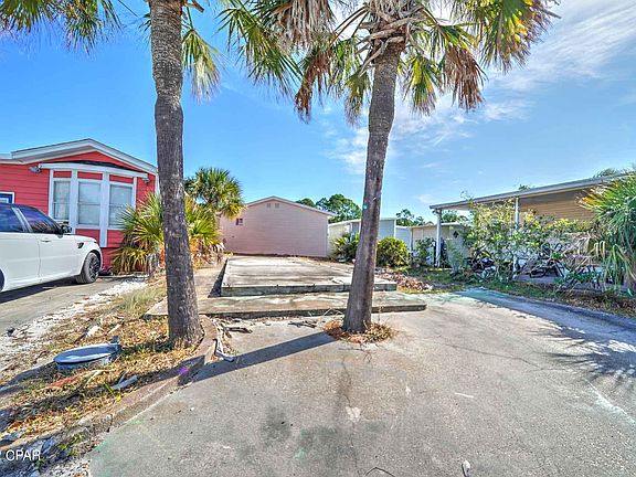 4th image of 428 Snook Ln