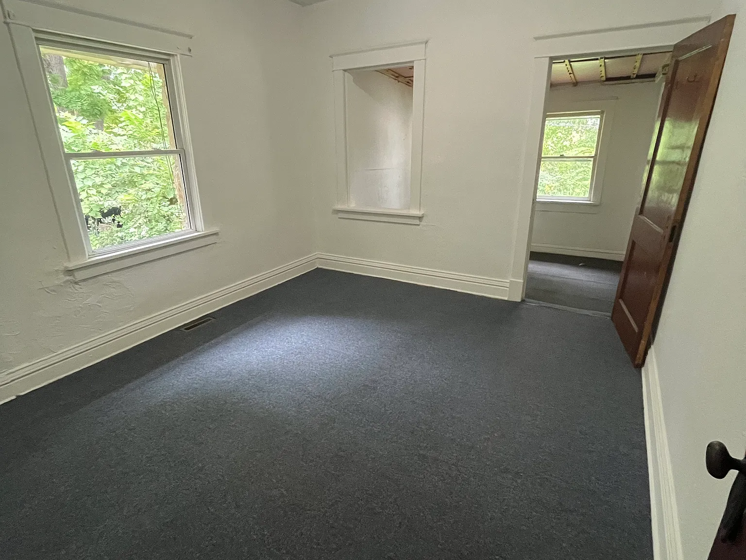 4404 Genessee Street — Photo 2