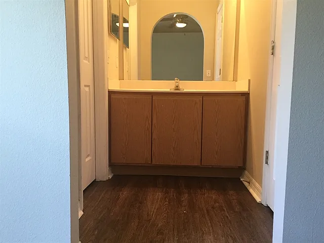 7861 Harbor Bend Cir — Photo 6
