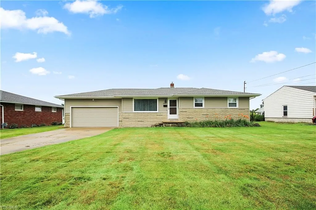 3907 Artmar Dr photo 1