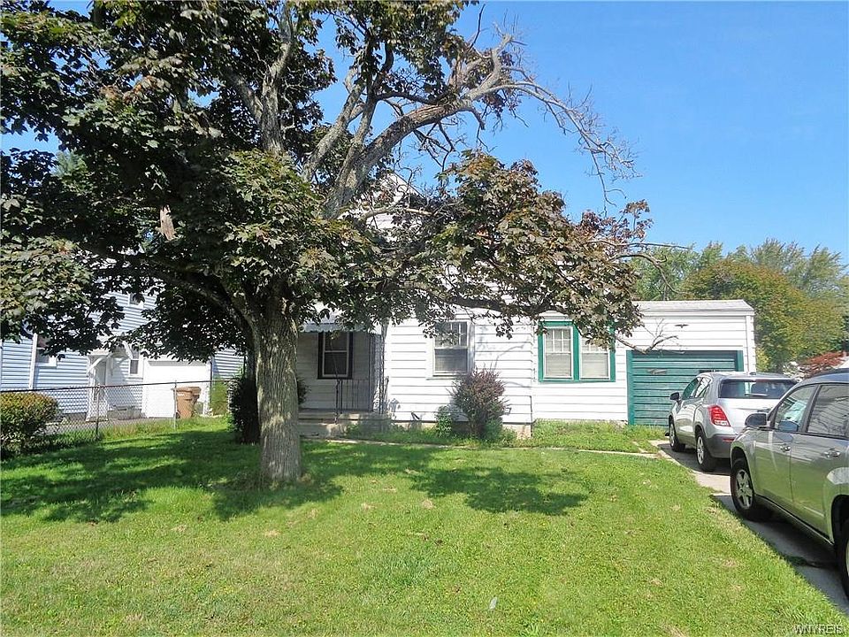 1st image of 214 Cleveland Dr