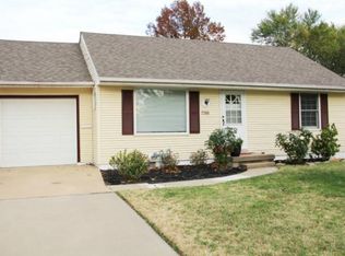 7705 Lowell St, Overland Park, KS 66204