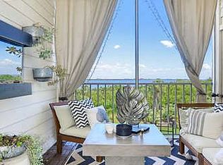 2307 Bay Club Cir, Rocky Point, FL 33607