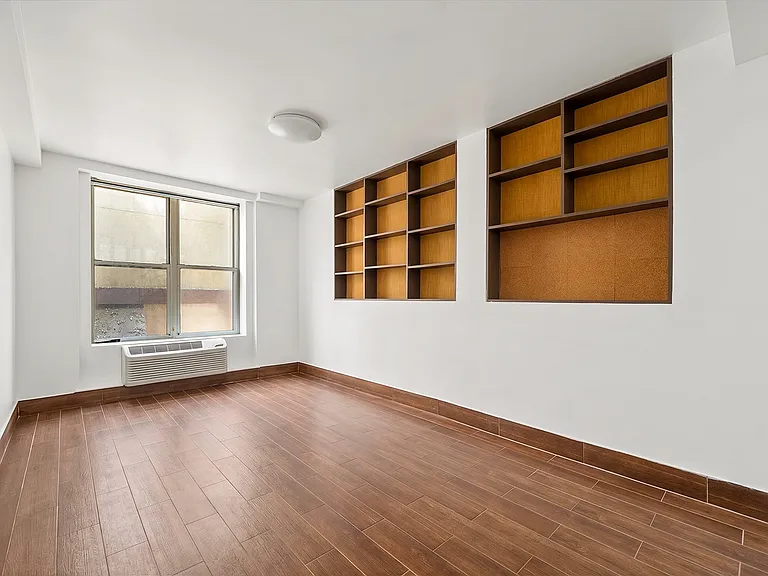 649 Washington Ave #1C — Photo 7