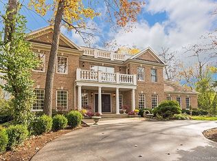 5708 Whiting Dr, McHenry, IL 60050