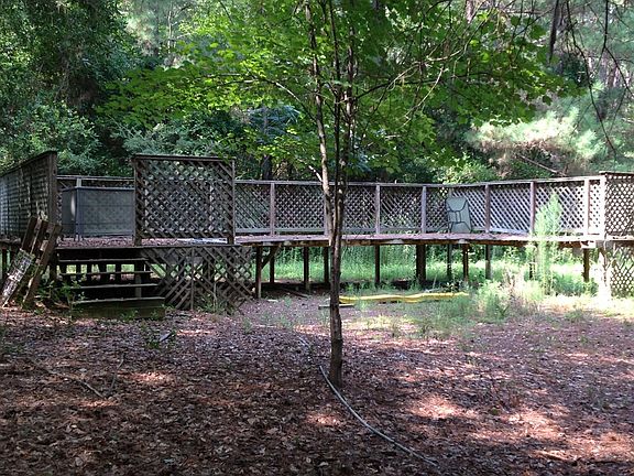3rd image of 860 Osbon Dr
