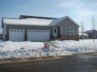 204 S Stillwater Dr, Chillicothe, IL 61523