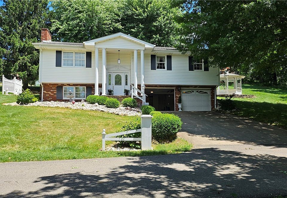 1st image of 22 Orchard Dr