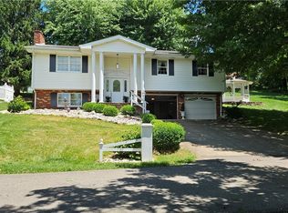 22 Orchard Dr, Martins Ferry, OH 43935