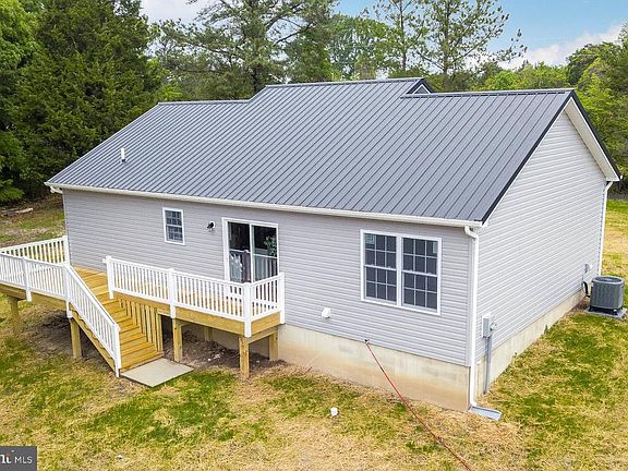 3rd image of 22703 Fairview Dr