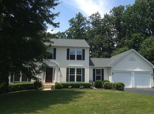 1596 Fish Hawk Ct, Woodbridge, VA 22191