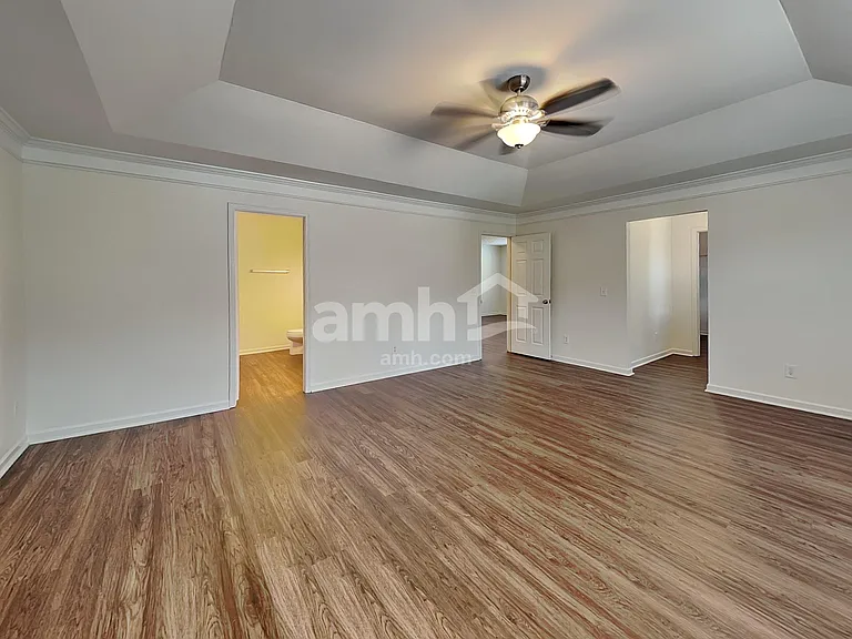 2641 Farmstead Ct — Photo 10