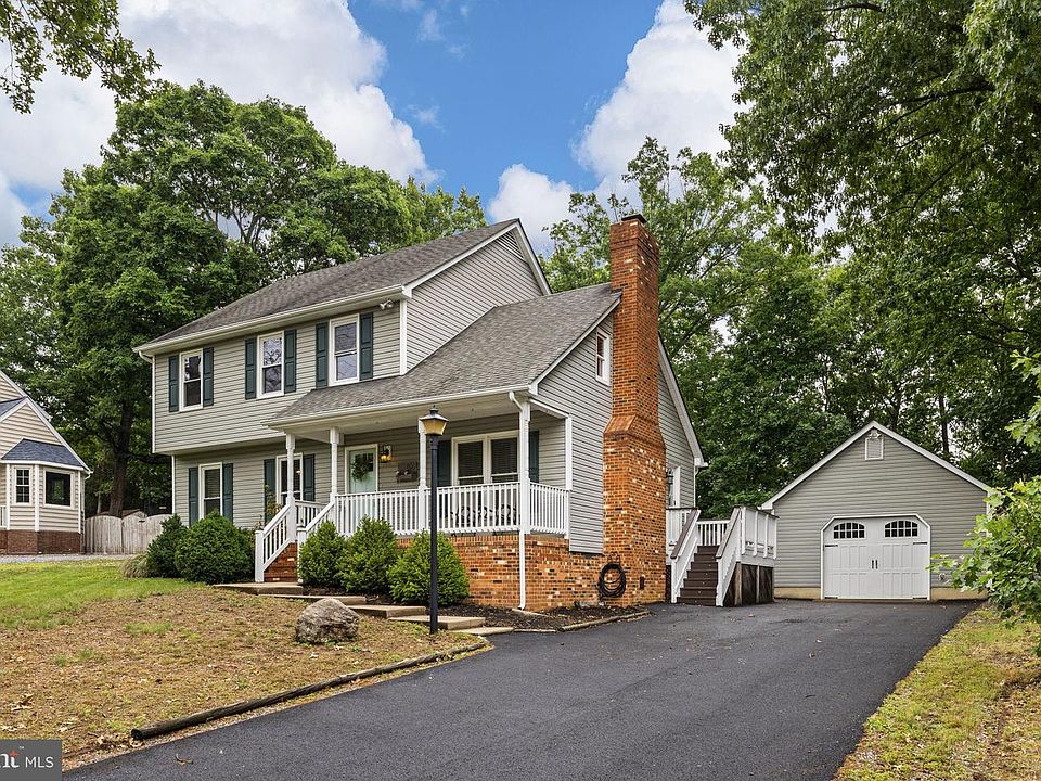 1st image of 706 Pleasants Dr
