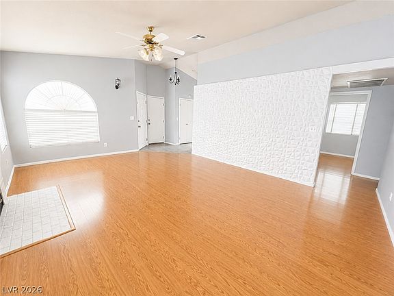 3rd image of 7945 Cherry Valley Cir