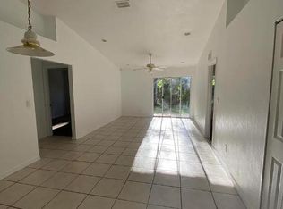 1572 Megan Bay Cir, Holly Hill, FL 32117