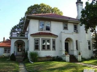 380 W Pine St, Long Beach, NY 11561