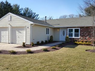 6 Long Rd, Freehold, NJ 07728