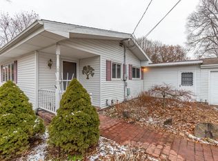 1742 E Stoll Rd, Lansing, MI 48906