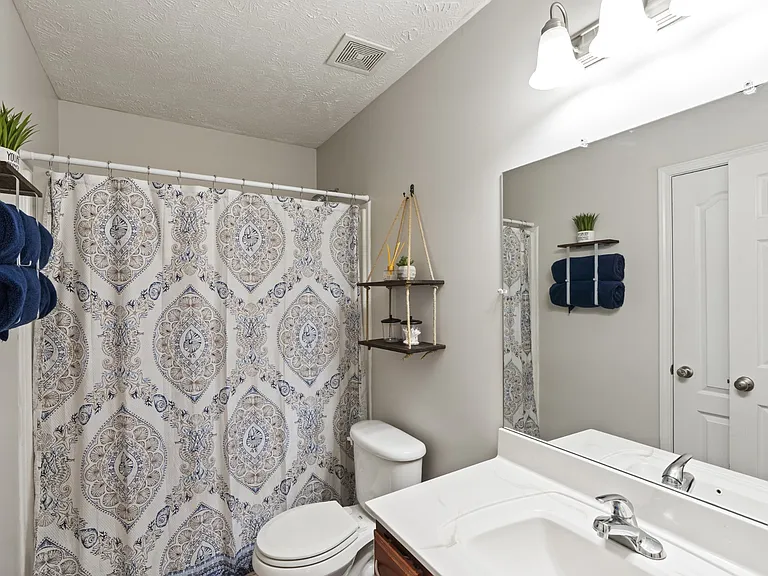 3467 Melrose Dr — Photo 16