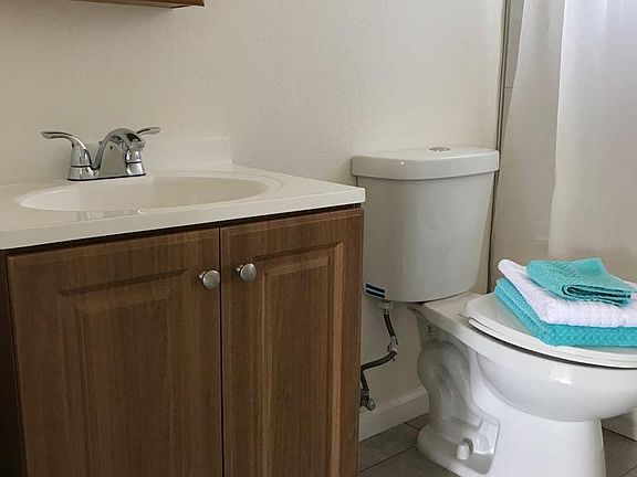 3rd image of 205 Burnham Ct APT C