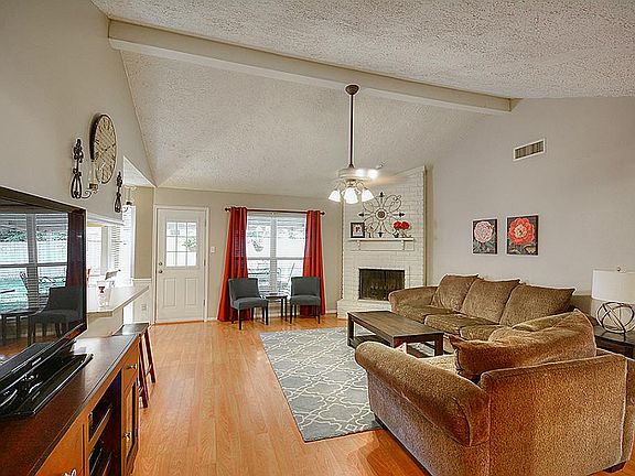 5th image of 22127 Provincial Blvd