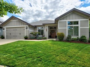 3756 Calle Vista Dr, Medford, OR 97504