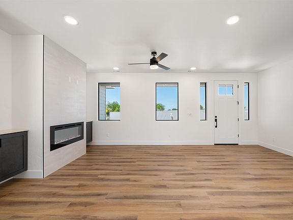 5th image of 1821 S Union St