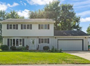 3800 Amber Ct, Plainfield, IL 60586
