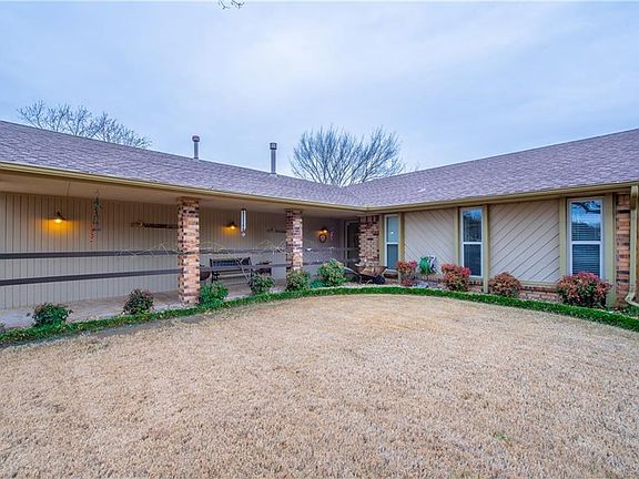 3rd image of 3145 SW 128th St